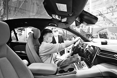 市場銷售火，漲價何時休？探尋新能源汽車市場走勢